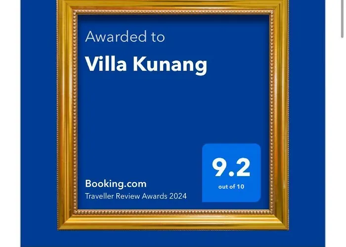 Villa Kunang Seminyak 